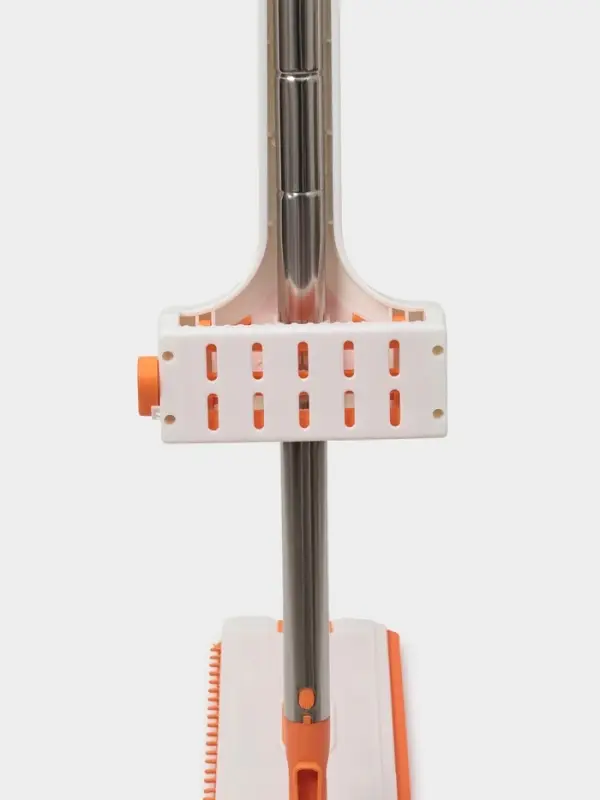 Швабра с отжимом, водосгоном и щёткой Raccoon, 2 насадки из микрофибры 50&times;11 см, стальная ручка 141 см