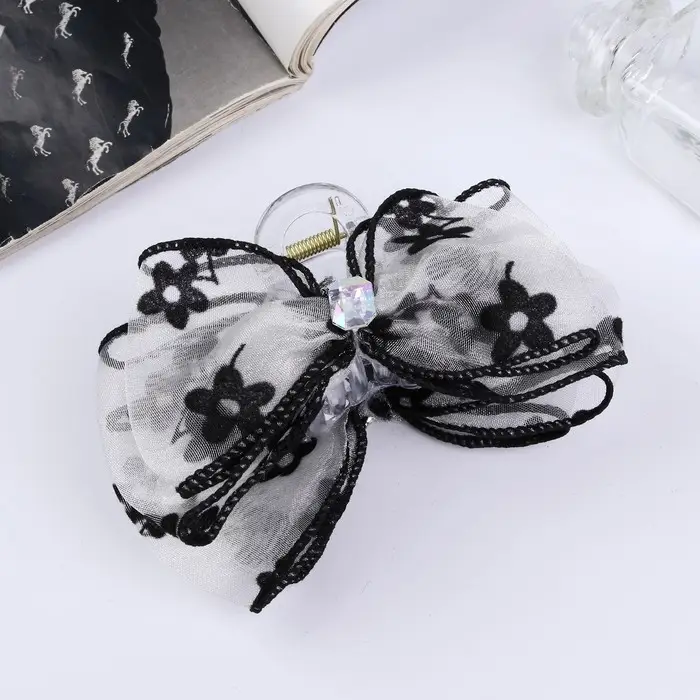 Крабик для волос «Школьница», 12×9 см, серый в цветочек Крабик для волос «Школьница», 12×9 см, серый в цветочек