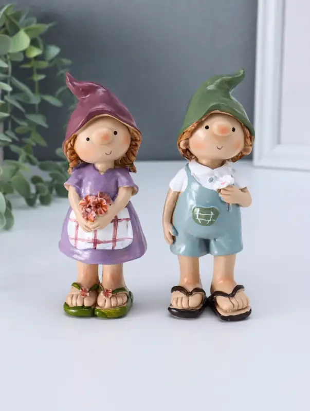 Сувенир полистоун "Малыши в длинных колпаках, с ромашками" набор 2 шт 4х5,3х15 см