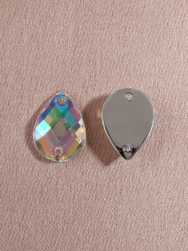 Стразы пришивные «Капля», из органического стекла, с голографией, 10×14 мм, 20 шт. Стразы пришивные «Капля», из органического стекла, с голографией, 10×14 мм, 20 шт.