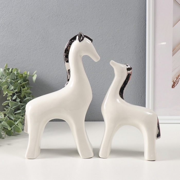 Сувенир керамика Сувенир керамика "Лошади с серебристой гривой" набор 2 шт h=19,5 см 7х16х24,5 см