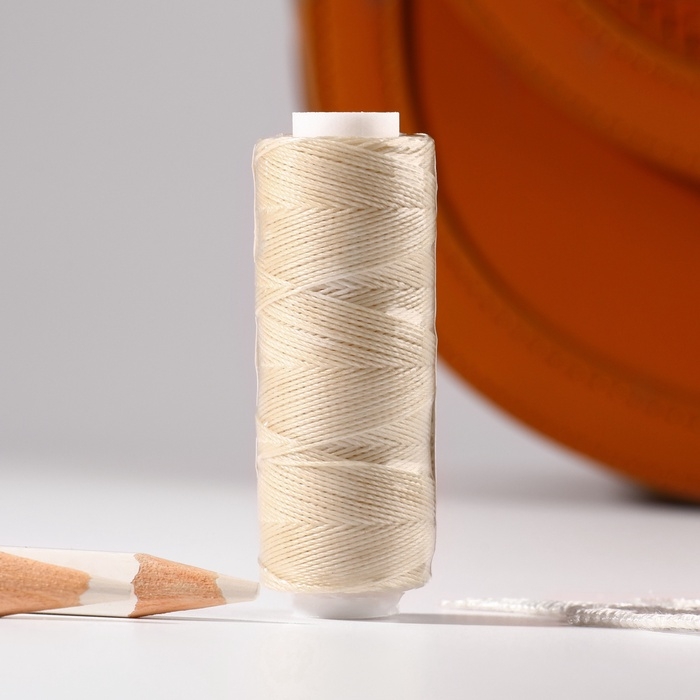 Нитки вощёные, круглые, 300D/3, 0,35 мм, 60 ± 2 м, цвет молочный Нитки вощёные, круглые, 300D/3, 0,35 мм, 60 ± 2 м, цвет молочный