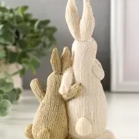 Сувенир полистоун "Зайка с зайчонком вязанные с бабочками/цветами" 5х9,8х15 см Сувенир полистоун "Зайка с зайчонком вязанные с бабочками/цветами" 5х9,8х15 см