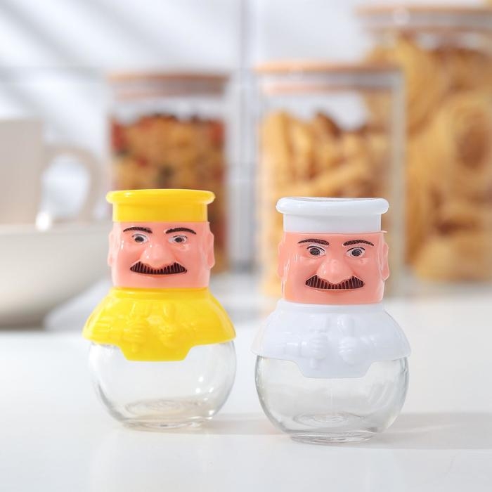 Набор для специй из стекла на подставке «Поварёнок», 2 предмета: солонка, перечница, цвет МИКС Набор для специй из стекла на подставке «Поварёнок», 2 предмета: солонка, перечница, цвет МИКС