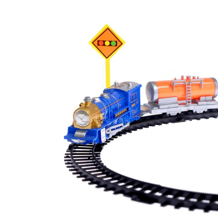 Железная дорога &laquo;Паровоз&raquo;, работает от батареек, МИКС