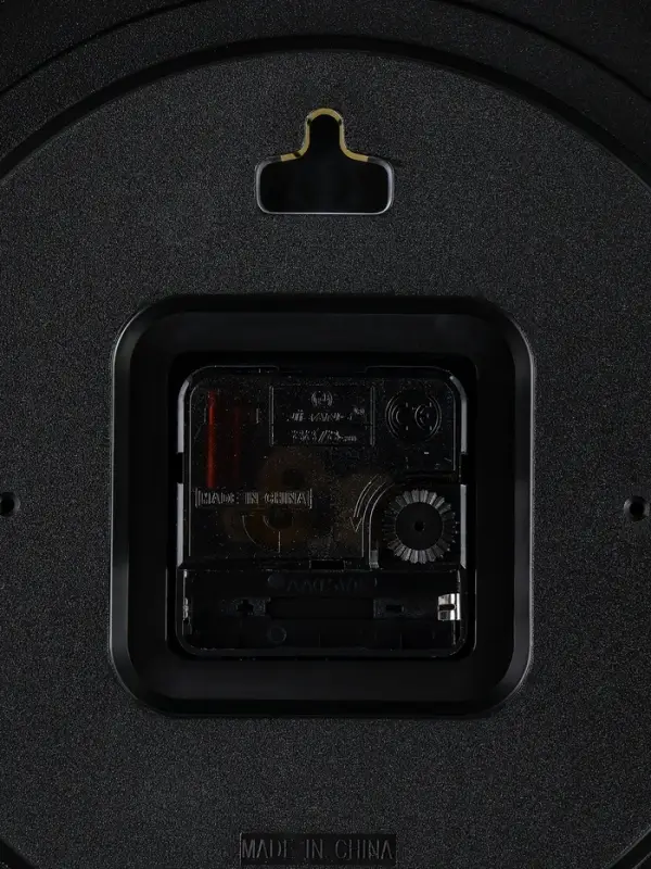 Часы настенные интерьерные &laquo;Классика&raquo;, плавный ход, светящиеся, d=25 см