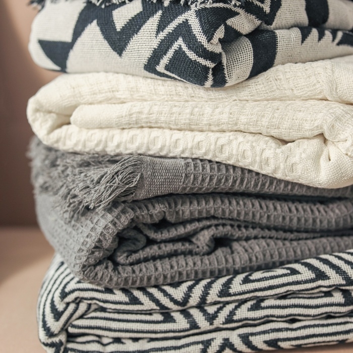 Плед Этель Hypnosis 130*180см , цв.серый,80%хлопок, 20% п/э Плед Этель Hypnosis 130*180см , цв.серый,80%хлопок, 20% п/э