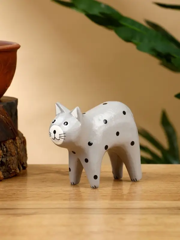 Набор сувенирный «Кошки», h=9 см, h=8 см, h=6.5 см, дерево, серый