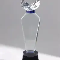 Стела стеклянная &laquo;Бриллиант&raquo;, d=6 см, 6.7&times;6.7&times;23 см
