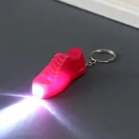 Фонарик брелок для ключей на кольце &laquo;Кроссовок&raquo;, 1 LED, 1.9&times;4.9 см, МИКС