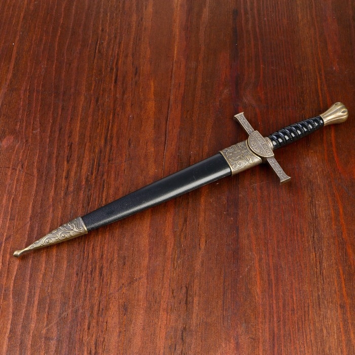 Сув. изд. кортик классический с витой рукоятью и ножнами 35 см металл,кожа Сув. изд. кортик классический с витой рукоятью и ножнами 35 см металл,кожа