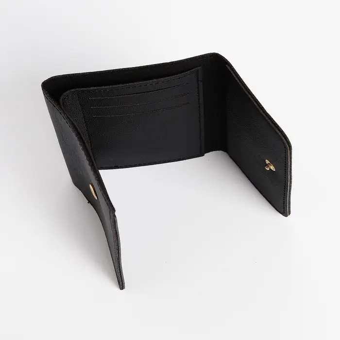 Кошелёк женский на кнопке, цвет чёрный