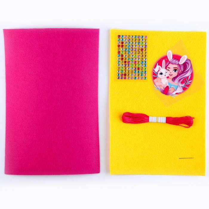 Набор для создания шкатулки из фетра «Волшебная зайка» с термонаклейкой Набор для создания шкатулки из фетра «Волшебная зайка» с термонаклейкой