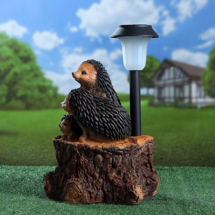 Садовый фонарь  Садовый фонарь "Три ежа на пне с фонарем" 34х26см