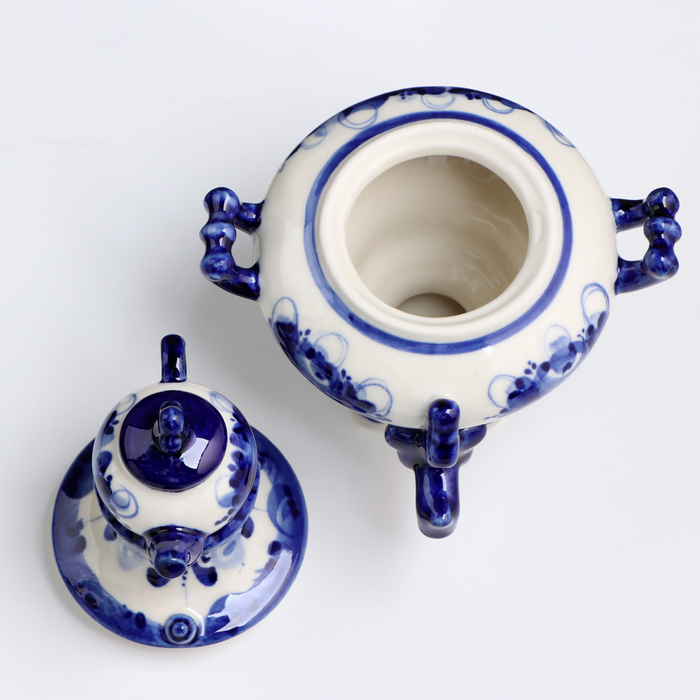 Самовар средний, гжель, фарфор, 18х11 см Самовар средний, гжель, фарфор, 18х11 см