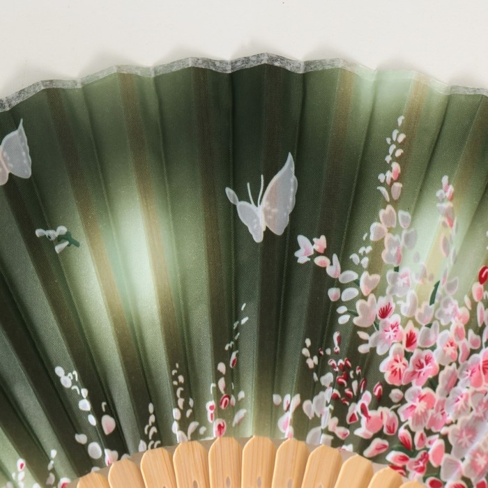 Веер дерево, текстиль h=21 см  Веер дерево, текстиль h=21 см "Цветы и бабочки" зелёный, с кисточкой