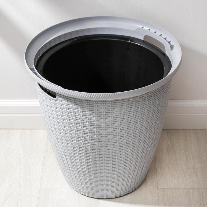 Кашпо для цветов со вставкой Rattan, 50 л (27 л), цвет МИКС Кашпо для цветов со вставкой Rattan, 50 л (27 л), цвет МИКС