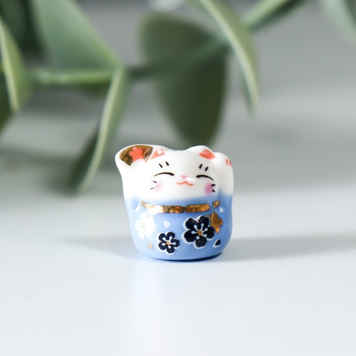 Сувенир керамика Сувенир керамика "Манэки-нэко с веером и в цветах" МИКС 1,2х0,6х1,5 см
