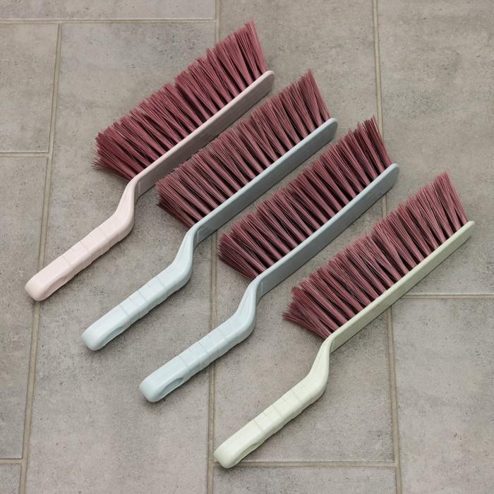 Щётка-смётка пластиковая Доляна, рабочая часть 18 см, 31×3,5 см, цвет МИКС Щётка-смётка пластиковая Доляна, рабочая часть 18 см, 31×3,5 см, цвет МИКС