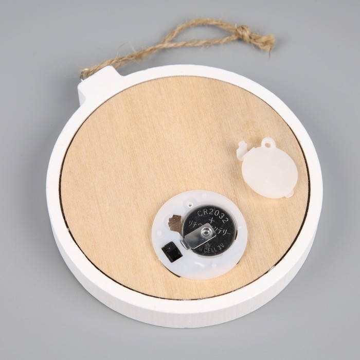 Ёлочная игрушка «Снеговики в лесу», от батареек, свечение тёплое белое Ёлочная игрушка «Снеговики в лесу», от батареек, свечение тёплое белое