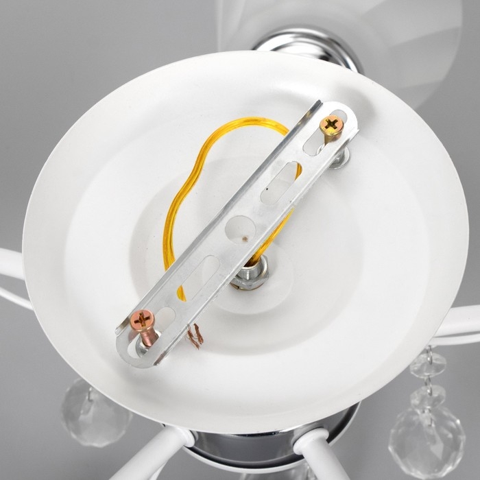 Люстра 2785/5 E27 40Вт бело-хромовый 55х55х30 см BayerLux Люстра 2785/5 E27 40Вт бело-хромовый 55х55х30 см BayerLux