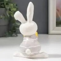 Сувенир керамика "Стеснительный зайчик в серой кофточке, с жёлтым бантом" 14,3х6,6х9,8 см