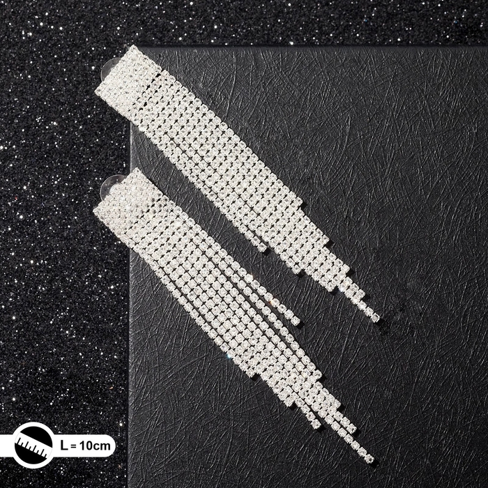 Серьги висячие со стразами «Водопад» крупный квадрат, цвет белый в серебре,10 см Серьги висячие со стразами «Водопад» крупный квадрат, цвет белый в серебре,10 см