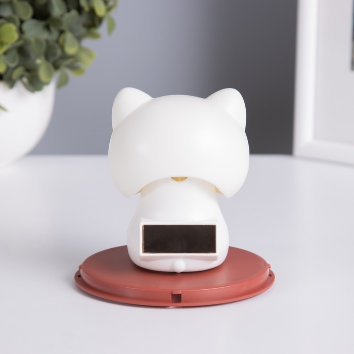 Маятник пластик от солнечной батареи Маятник пластик от солнечной батареи "Кот Манэки-нэко спящий" 10х10х10,3 см