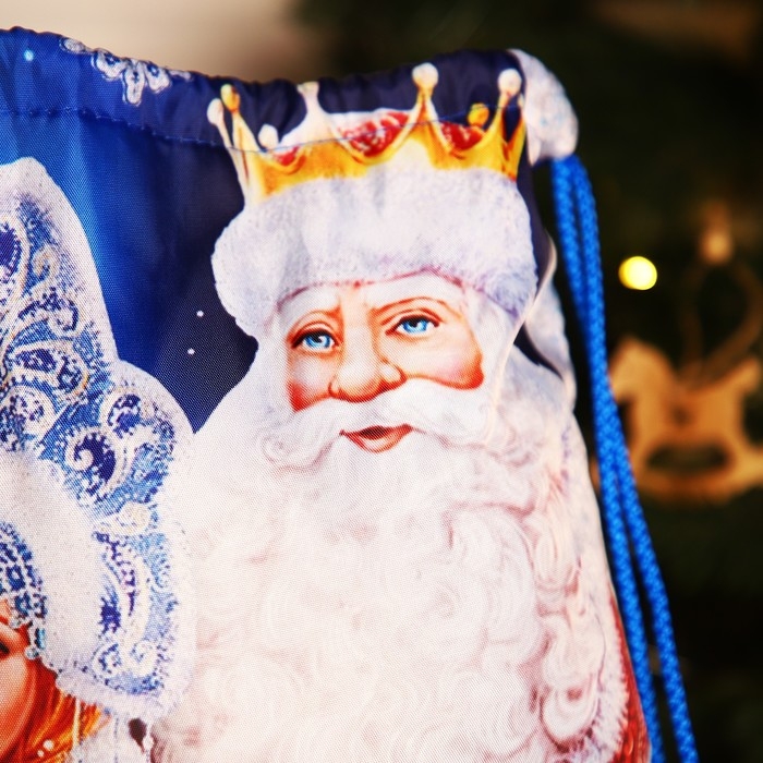 Новый год 2025. Новогодний мешок для подарков на шнурке «Дед Мороз и Снегурочка», цвет синий/разноцветный Новый год 2025. Новогодний мешок для подарков на шнурке «Дед Мороз и Снегурочка», цвет синий/разноцветный