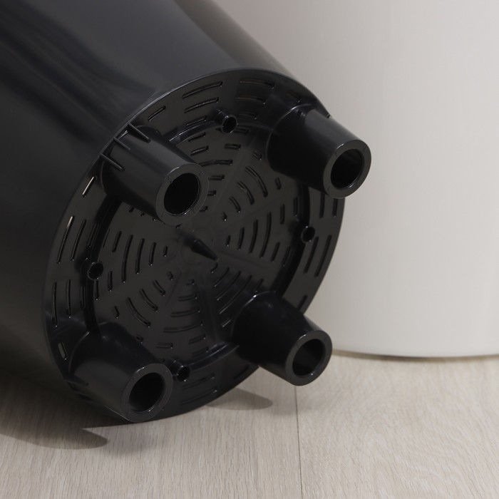 Кашпо для цветов с дренажной вставкой на колесиках Rosemary, 16 л, d=33 см, цвет белый Кашпо для цветов с дренажной вставкой на колесиках Rosemary, 16 л, d=33 см, цвет белый