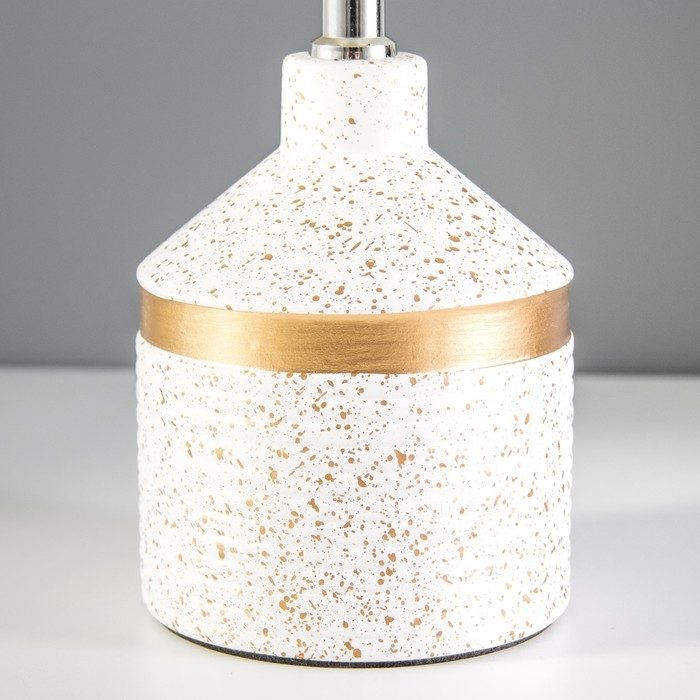 Настольная лампа Настольная лампа "Аквилина" Е14 40Вт бело-золотой 20х20х33 см RISALUX