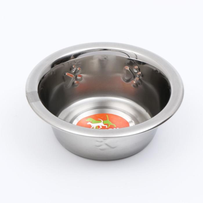 Набор из 2 рельефных мисок на подставке, 2 х 240 мл Набор из 2 рельефных мисок на подставке, 2 х 240 мл