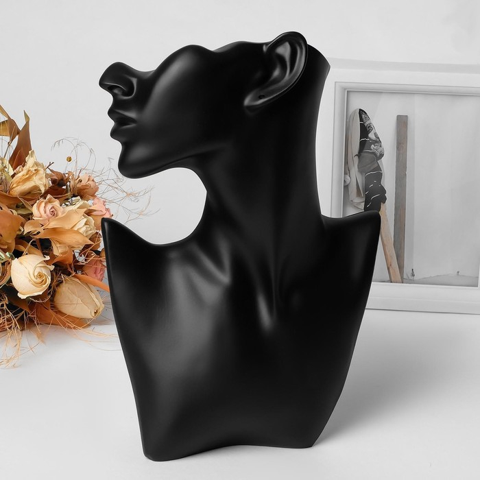 Бюст для украшений, пол-лица, отверстие под серьгу, 18×7×28, цвет чёрный Бюст для украшений, пол-лица, отверстие под серьгу, 18×7×28, цвет чёрный
