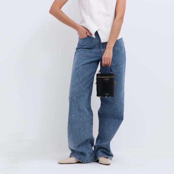 Кросс-боди на молнии, цвет чёрный Кросс-боди на молнии, цвет чёрный