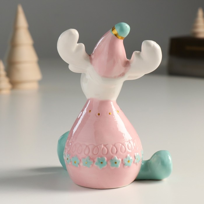 Сувенир керамика  Сувенир керамика "Лосик, розовый свитер и колпак, белые рожки в горох" 12,1х9,8х7 см