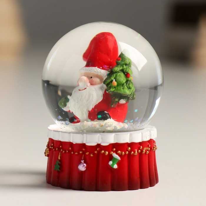 Сувенир полистоун водяной шар Сувенир полистоун водяной шар "Дедушка Мороз с ёлочкой" 4,5х4,5х6,5 см