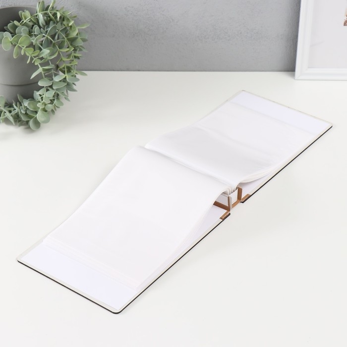 Фотоальбом на 50 фото 15х20 см Фотоальбом на 50 фото 15х20 см "Жёлтые розы" в коробке, блёстки 25,5х4х18 см