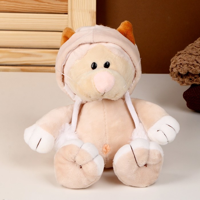 Мягкая игрушка «Котик» в костюме, 25 см, цвет персиковый Мягкая игрушка «Котик» в костюме, 25 см, цвет персиковый