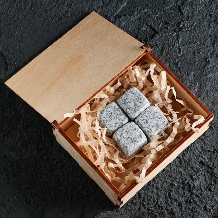 Новый год. Камни для виски в деревянной шкатулке с крышкой «Наклюкаешься», 4 шт Новый год. Камни для виски в деревянной шкатулке с крышкой «Наклюкаешься», 4 шт