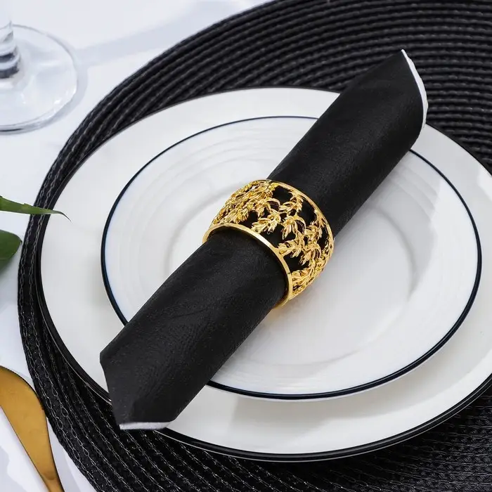 Кольцо для салфетки Noble, 4,5×4,5×3 см, цвет золотой