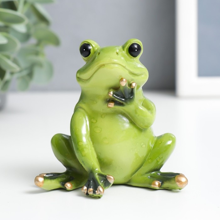 Сувенир полистоун лак Сувенир полистоун лак "Лягуха - интерес" МИКС 7,5х3,8х8 см