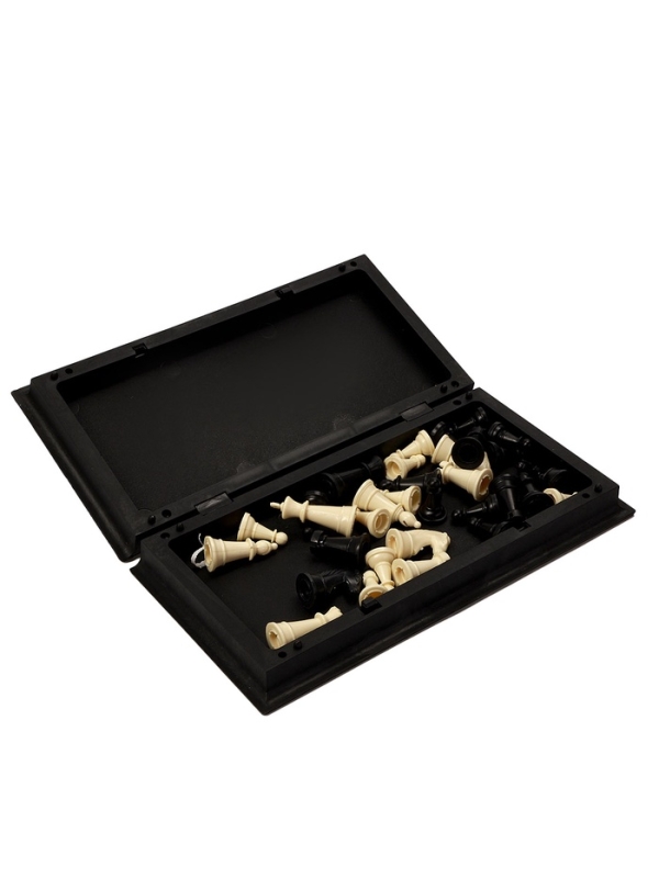 Шахматы 26 х 26 см, король h-4.6 см, d-1.9 см, доска и фигуры пластик Шахматы 26 х 26 см, король h-4.6 см, d-1.9 см, доска и фигуры пластик