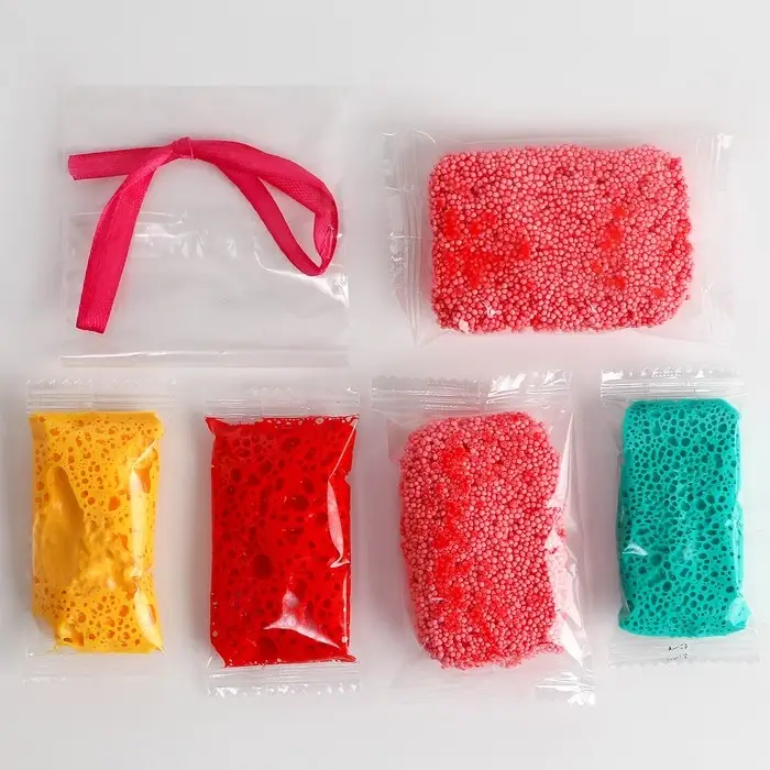 Лёгкий пластилин «Лепи легко», набор «Слепи игрушку» красный Лёгкий пластилин «Лепи легко», набор «Слепи игрушку» красный