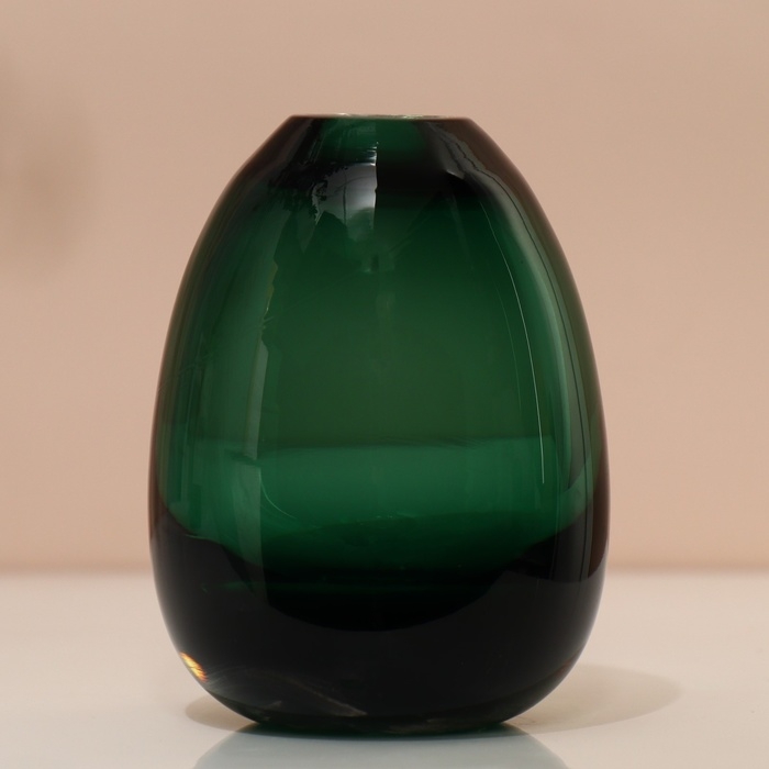 Ваза для цветов «Джозефина» из прозрачного зеленого стекла 12 х 10 х 10 см Ваза для цветов «Джозефина» из прозрачного зеленого стекла 12 х 10 х 10 см