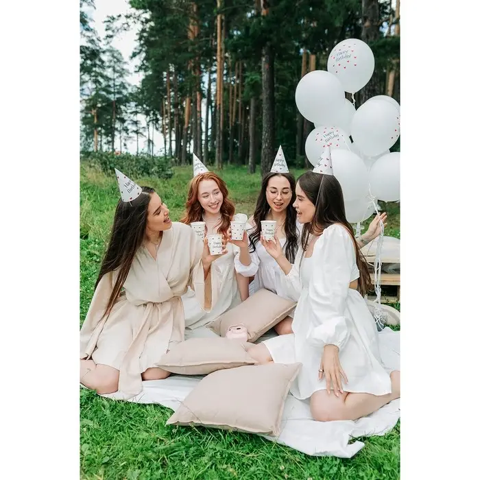 Тарелка одноразовая бумажная Happy Birthday, 18 см Тарелка одноразовая бумажная Happy Birthday, 18 см