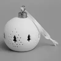 Ёлочный шар &laquo;Ёлочки&raquo;, 6.9&times;6.9&times;5.9 см, 1 LED, керамика, от батареек LR44&times;2, свечение тёплое белое
