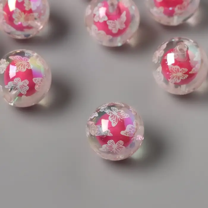 Бусина для творчества акрил Бусина для творчества акрил "Белые бабочки" ярко-розовый 1,6х1,6х1,6 см