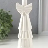 Сувенир керамика "Девушка-ангел в мантии" белый 5,4х3,4х17,7 см