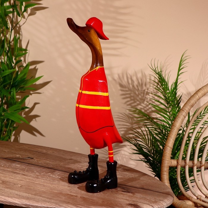 Сувенир "Утка-пожарный" дерево 45 см