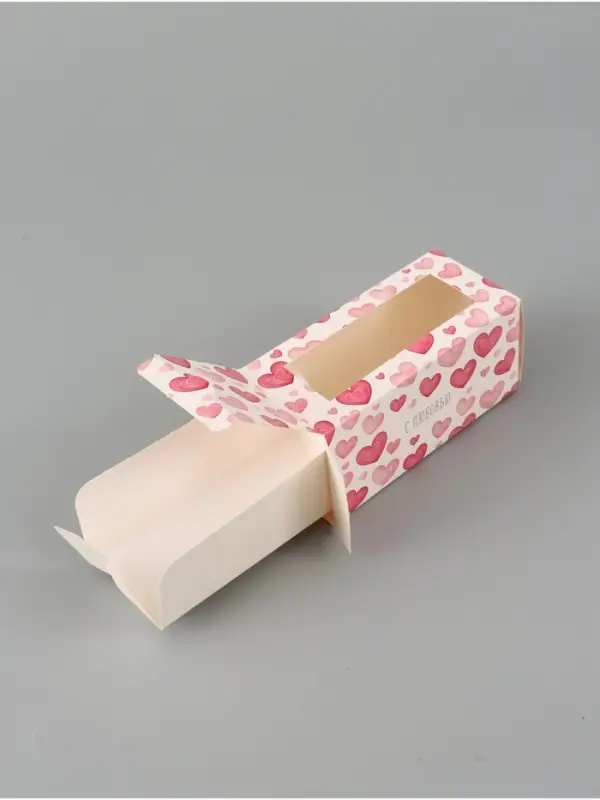 Коробка подарочная с окном &laquo;Сердца&raquo;, 12&times;5.5&times;5.5 см, самосборная